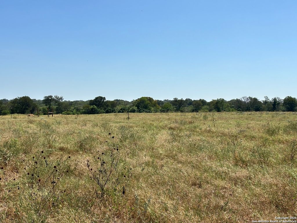 Photo of 1205 Highway 173, Devine, TX 78016 (MLS # 1897687)