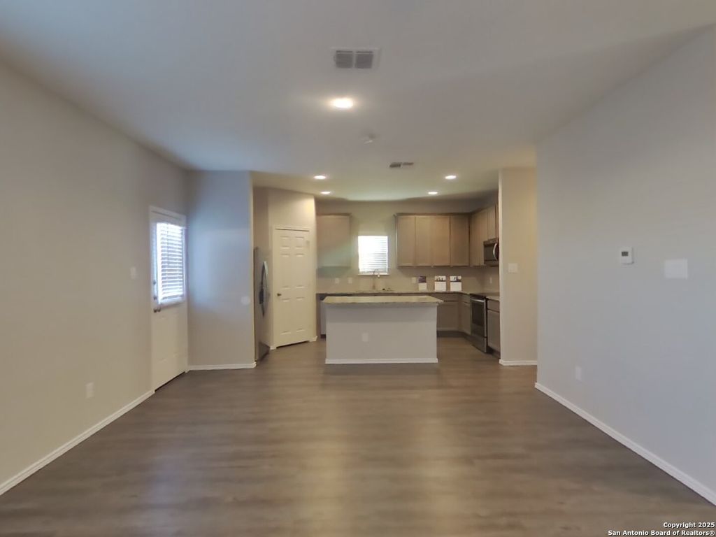 Photo of 13111 Heathers Arrow, St Hedwig, TX 78152 (MLS # 1916519)