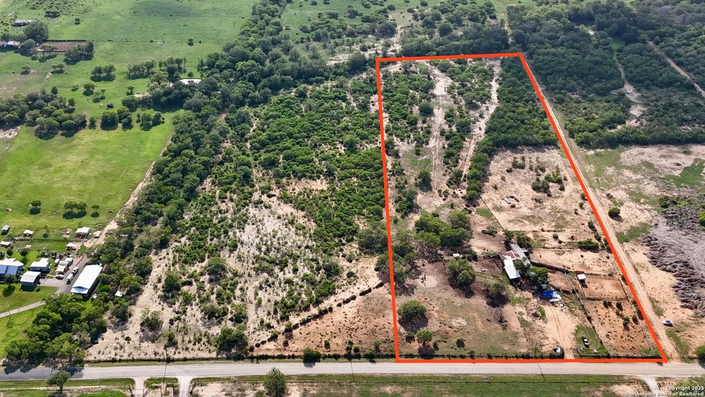 Photo of 3285 Pittman Rd, St Hedwig, TX 78152 (MLS # 1924906)
