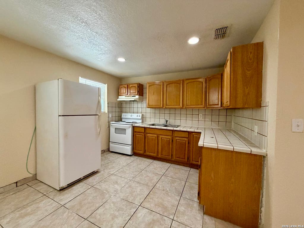 Photo of 116 Dolores 2 #2, San Antonio, TX 78228 (MLS # 2007761)
