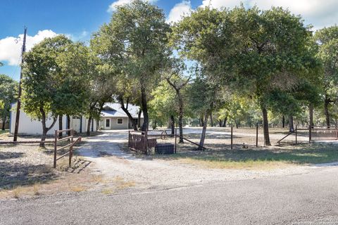 A home in Floresville