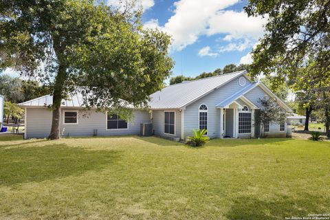 A home in Floresville