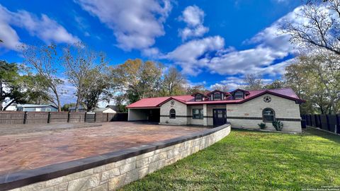 A home in Cuero