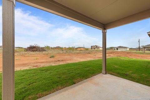 A home in Floresville