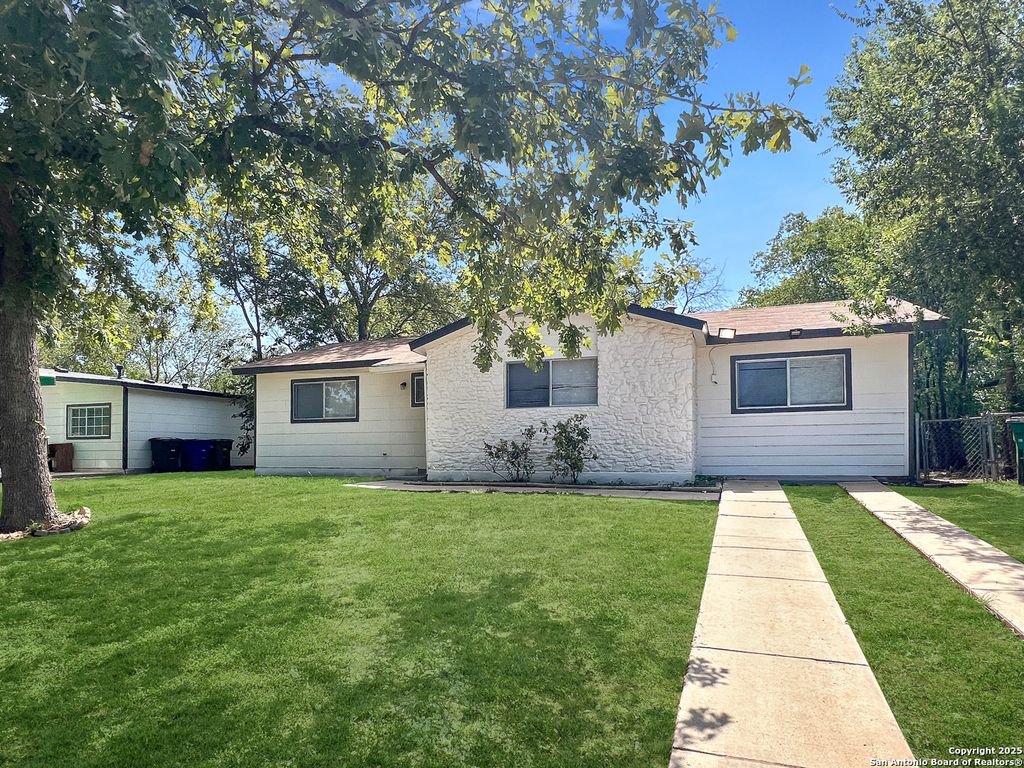 Photo of 4110 Tropical Dr, San Antonio, TX 78218 (MLS # 1925548)