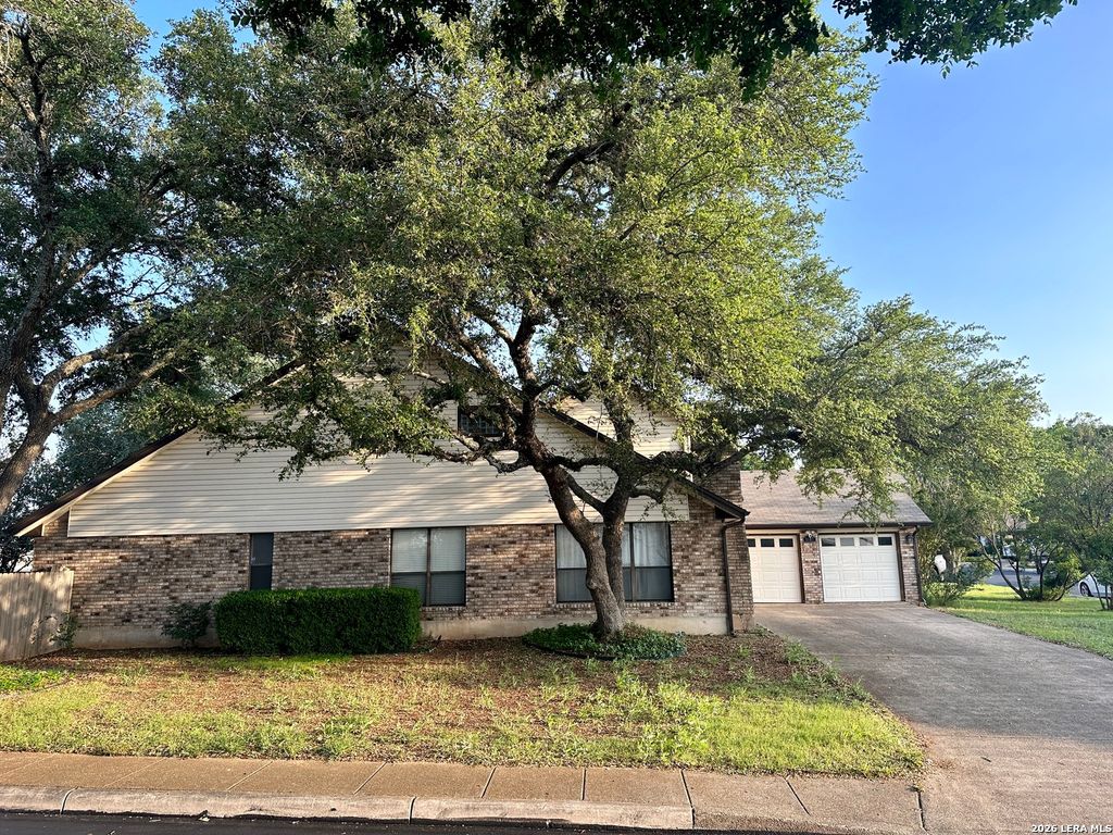 Photo of 1147 SUMMIT CREST, San Antonio, TX 78258 (MLS # 1952636)