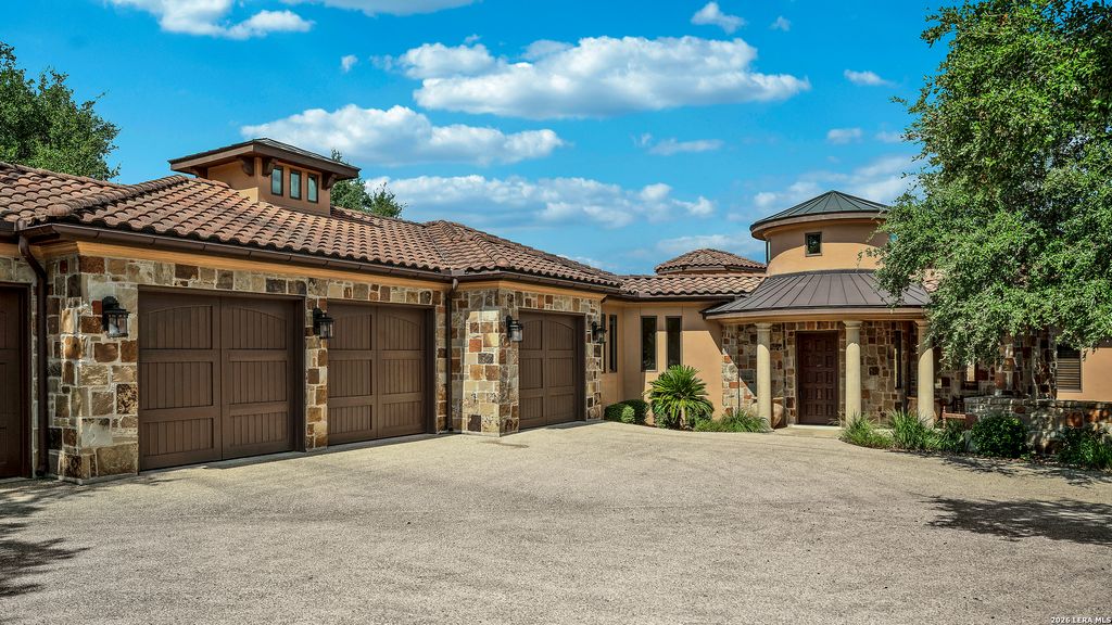 Photo of 227 Augusta, Boerne, TX 78006 (MLS # 1937253)