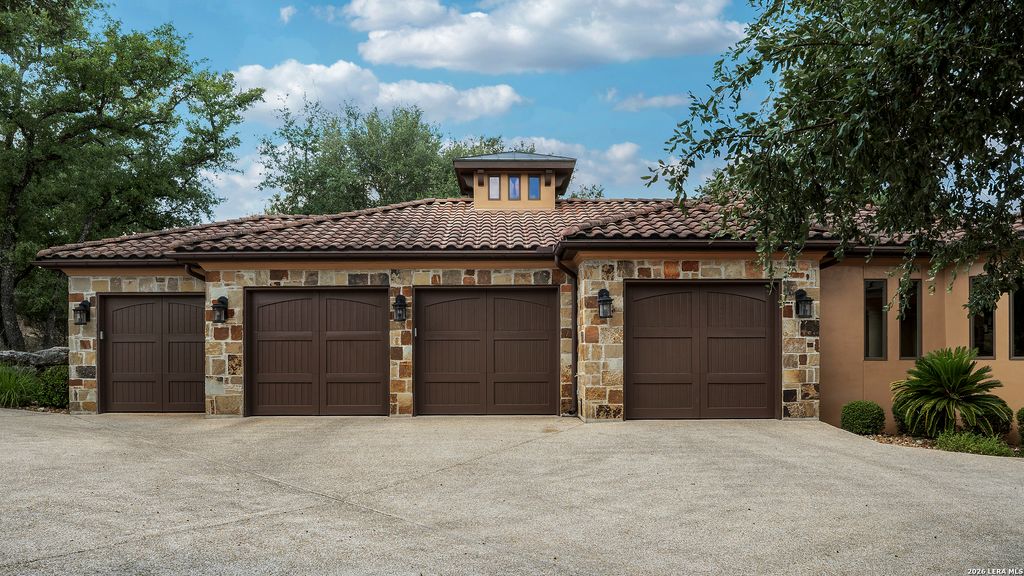 Photo of 227 Augusta, Boerne, TX 78006 (MLS # 1937253)