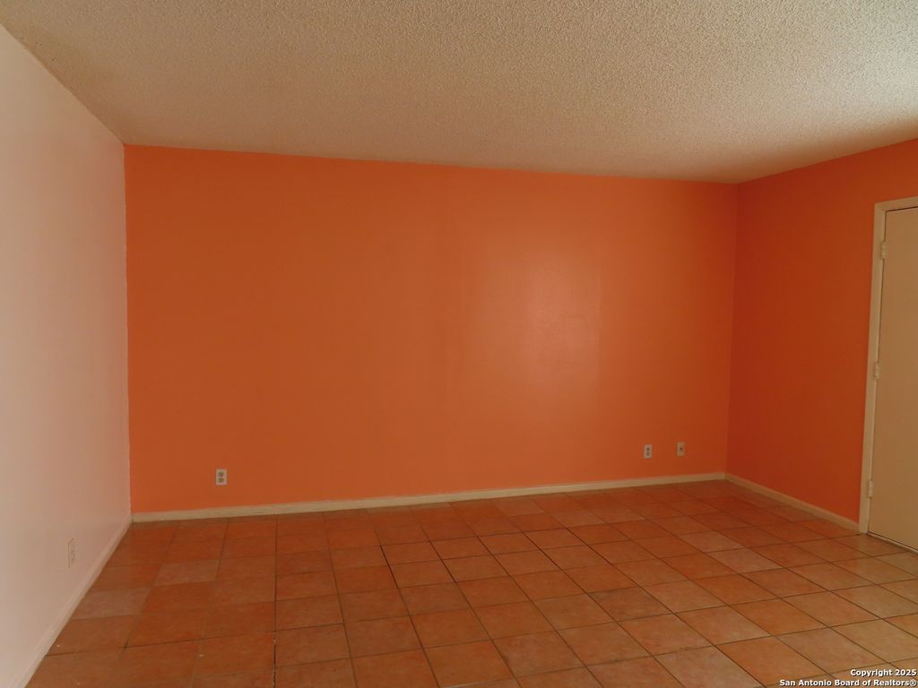 Photo of 9503 Powhatan 201 #201, San Antonio, TX 78230 (MLS # 1859185)