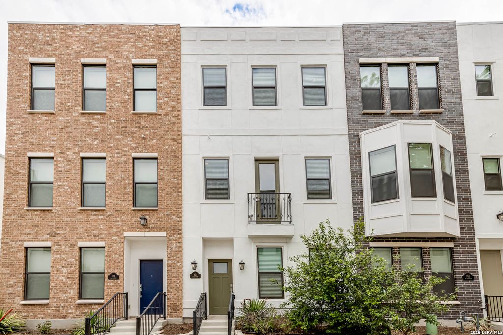 Photo of 144 N CHERRY ST, San Antonio, TX 78202 (MLS # 1959016)