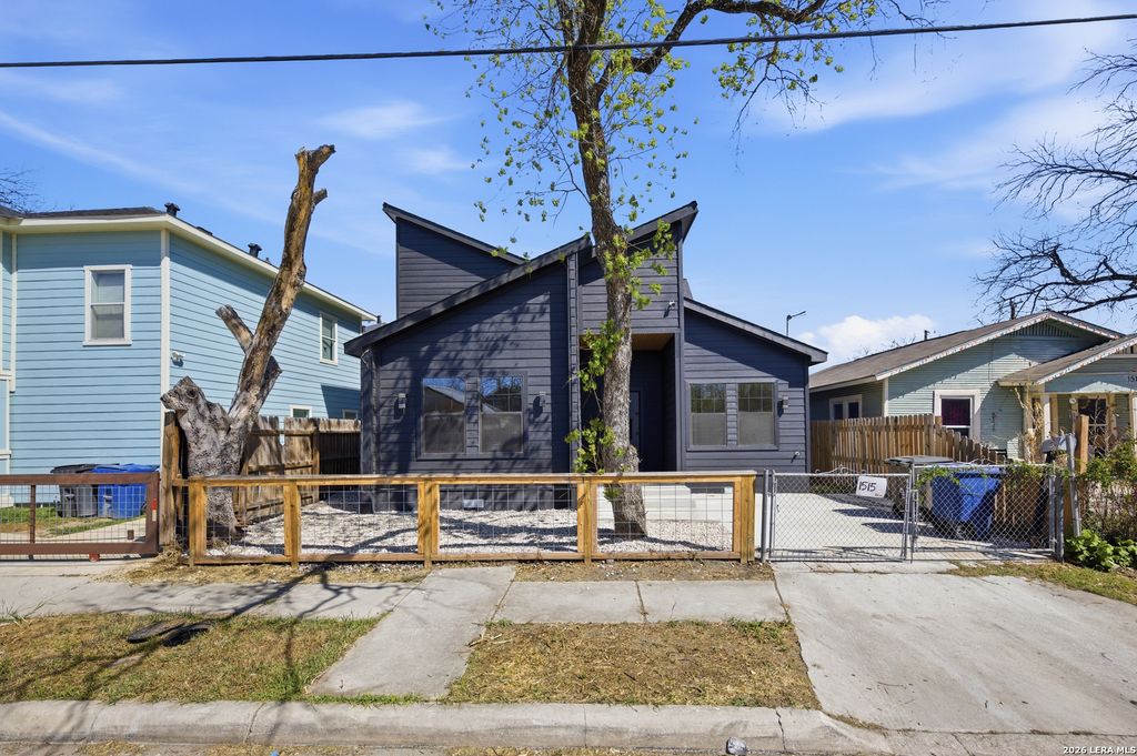 Photo of 1515 Lamar, San Antonio, TX 78202 (MLS # 1951156)