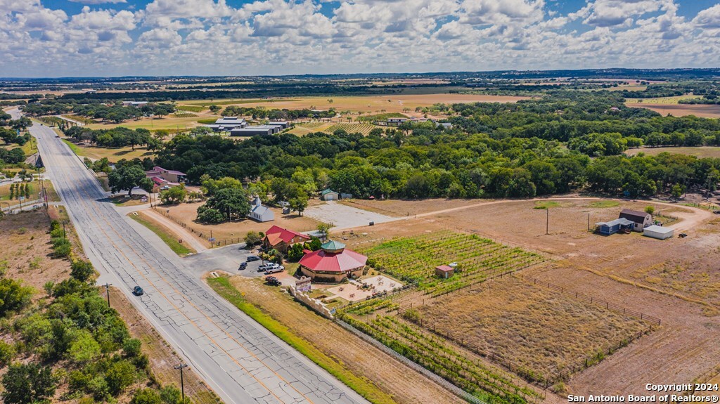 10207 E Hwy 290