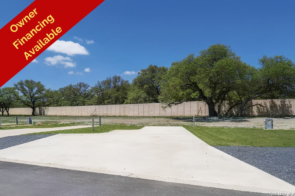 Photo of 5386 Ranch Road 1376 #63, Fredericksburg, TX 78624 (MLS # 1834003)