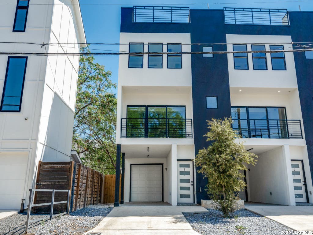 Photo of 308 S Mesquite St 101 #101, San Antonio, TX 78203 (MLS # 1972309)