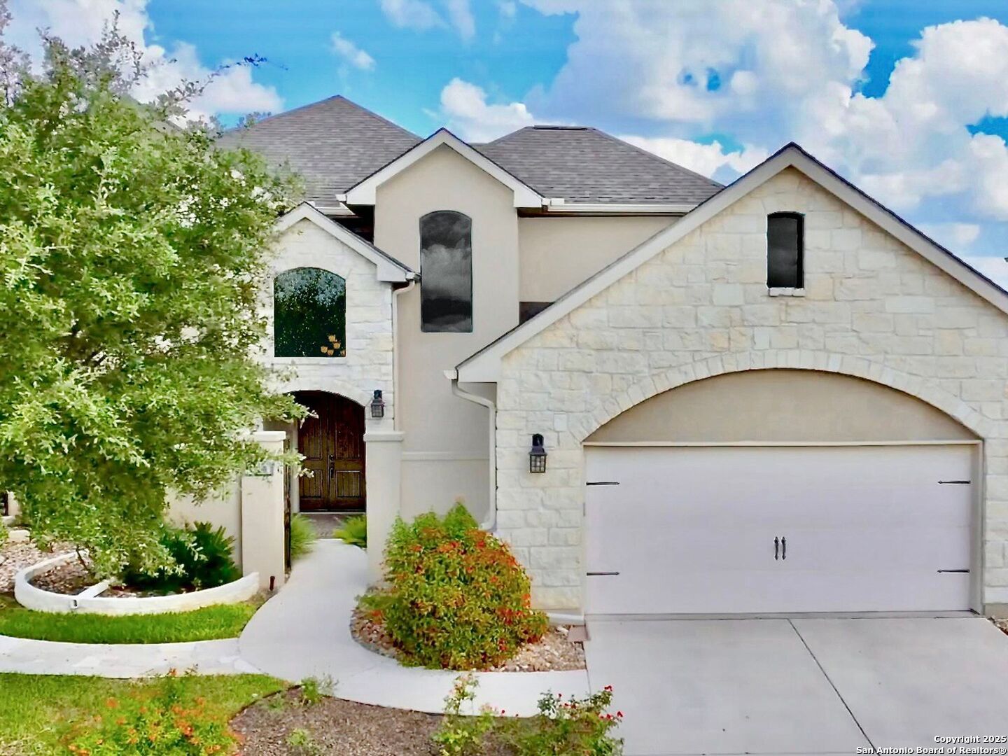 7739 Hays Hill