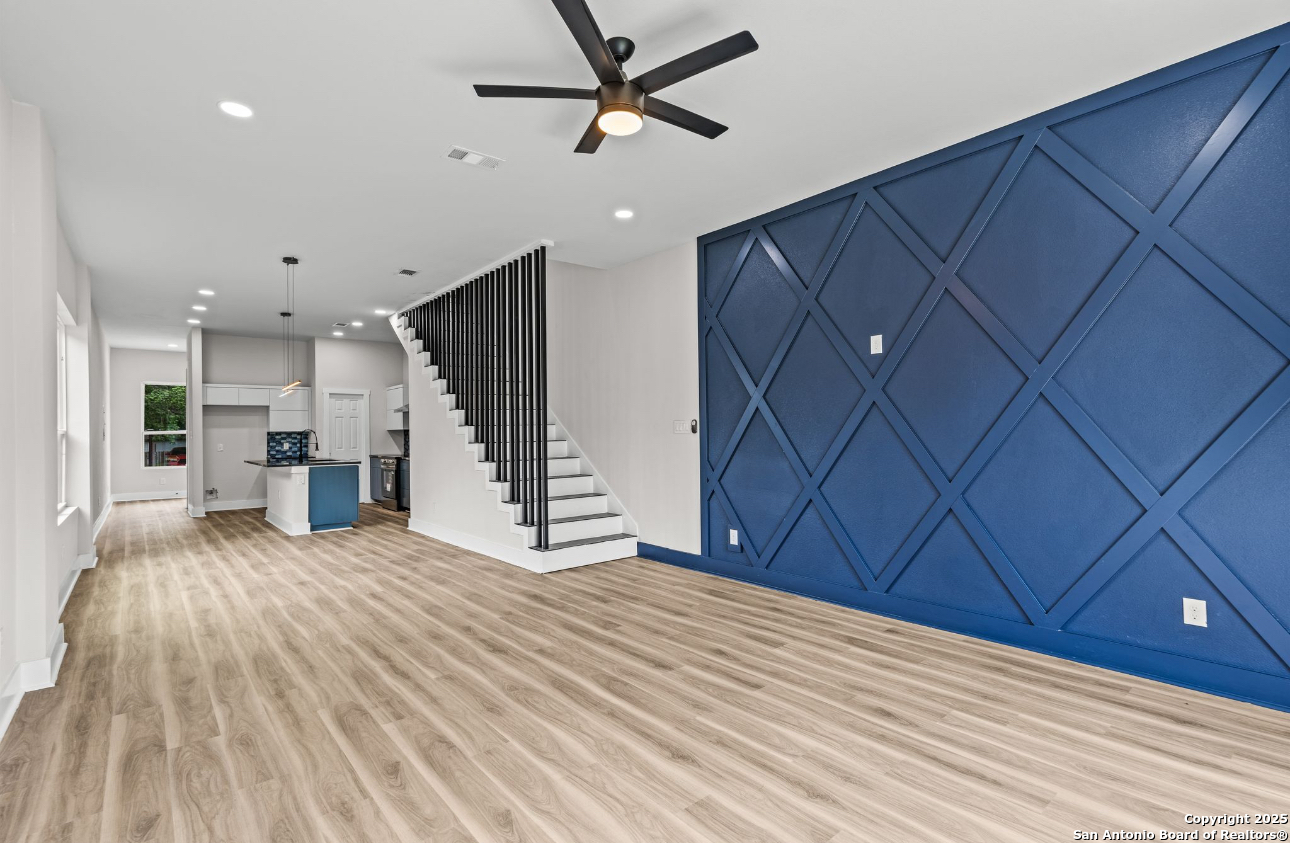 1334 N Center