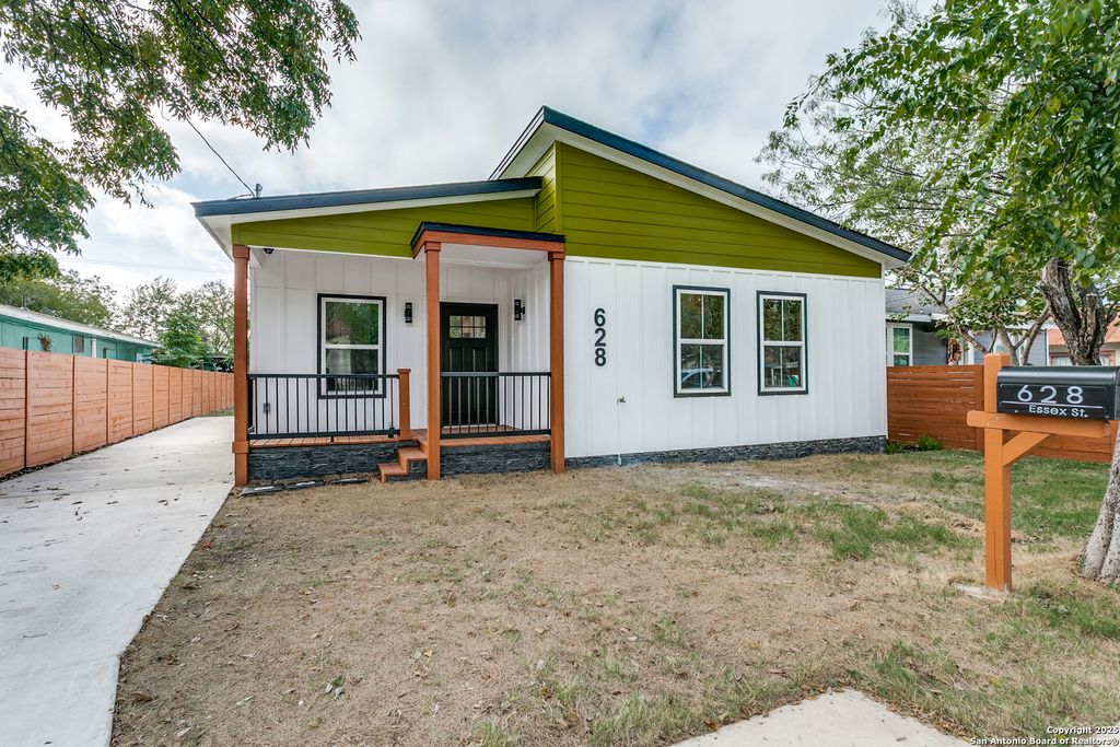 Photo of 628 Essex, San Antonio, TX 78210 (MLS # 1917956)