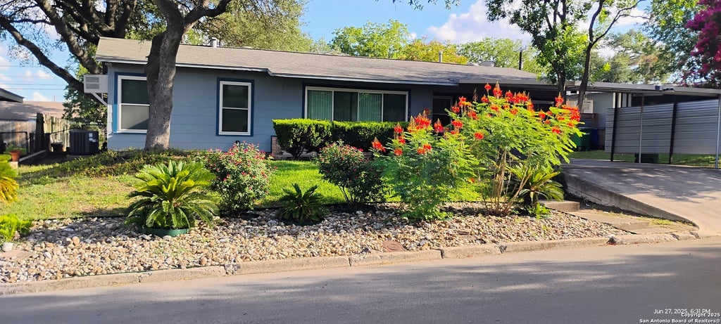 Photo of 714 Blakeley, San Antonio, TX 78209 (MLS # 1879673)