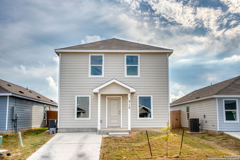 Photo of 312 Alligator, Seguin, TX 78155 (MLS # 1916953)