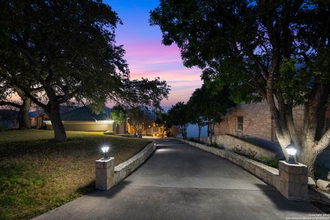 985 Janet Canyon Lake TX 78133