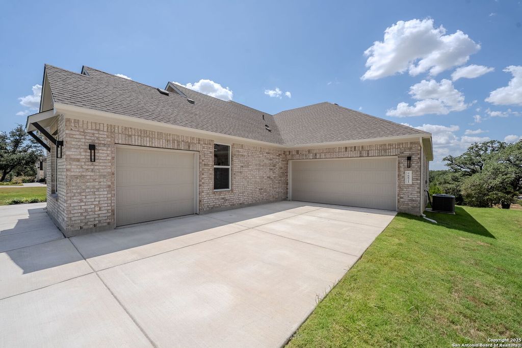 Photo of 6821 Arbor Falls, Fair Oaks Ranch, TX 78015 (MLS # 1896186)