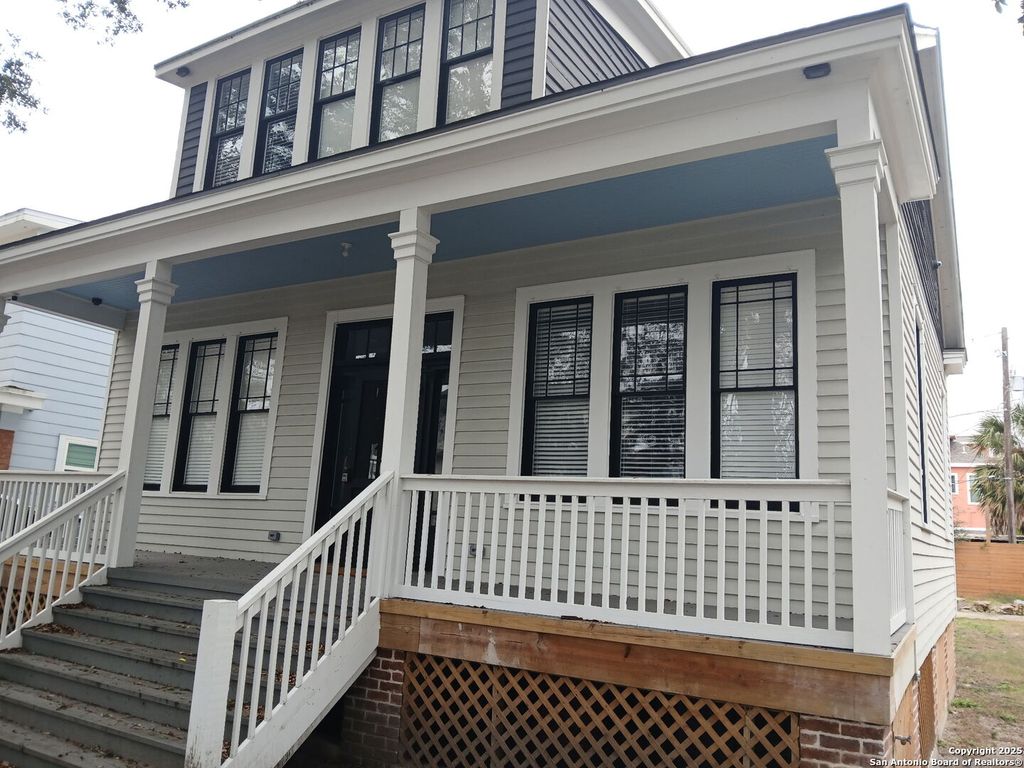 Photo of 3520 Avenue K, Galveston, TX 77550 (MLS # 1929913)