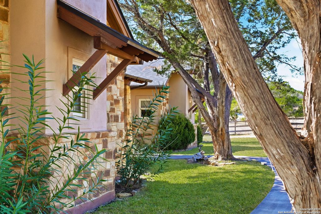 Photo of 6510 Cheyenne, Bulverde, TX 78163 (MLS # 1948623)