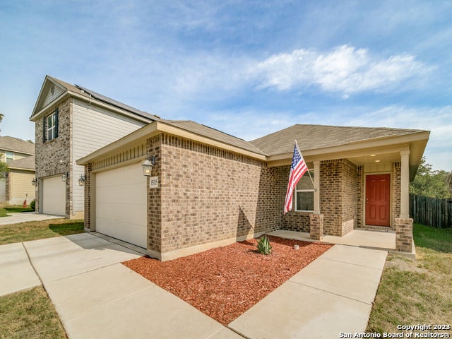 Photo of 15115 DIONE BND, San Antonio, TX 78245 (MLS # 1992319)