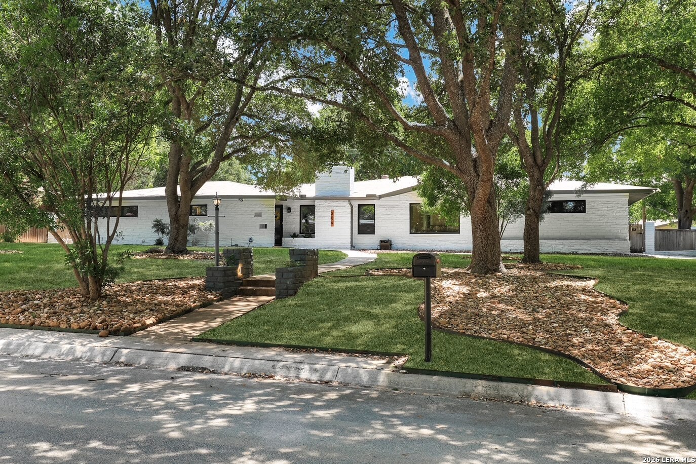 204 Gardenview