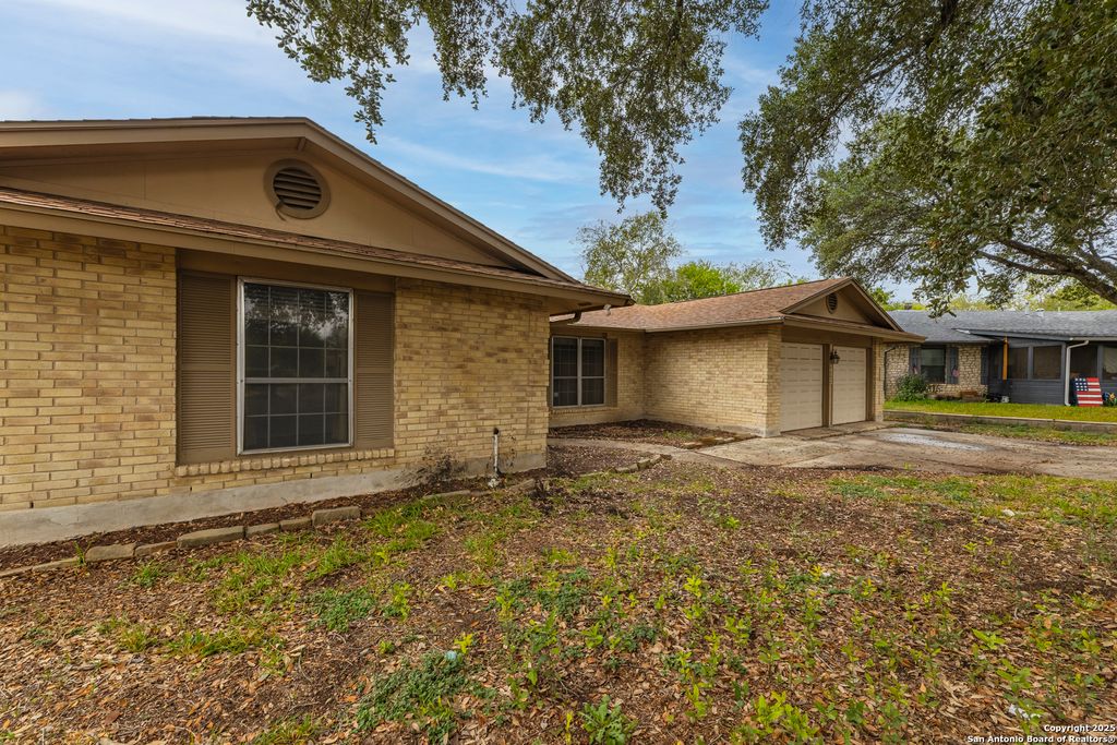 Photo of 6602 Epson, San Antonio, TX 78239 (MLS # 1926937)