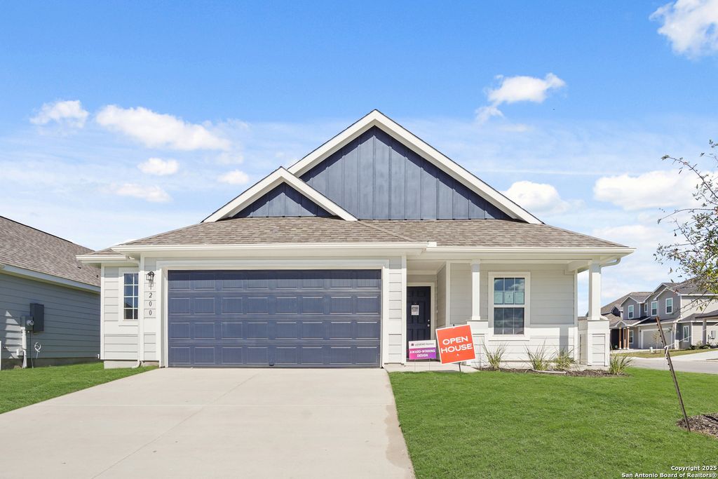 Photo of 1200 Sweden, Seguin, TX 78155 (MLS # 1888661)