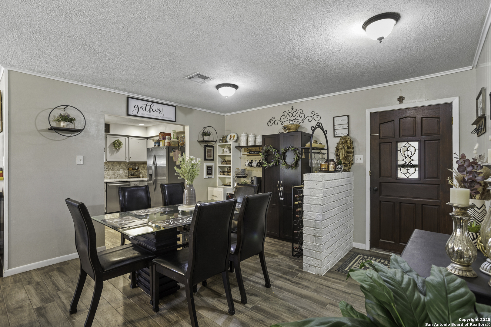 1245 Whitney