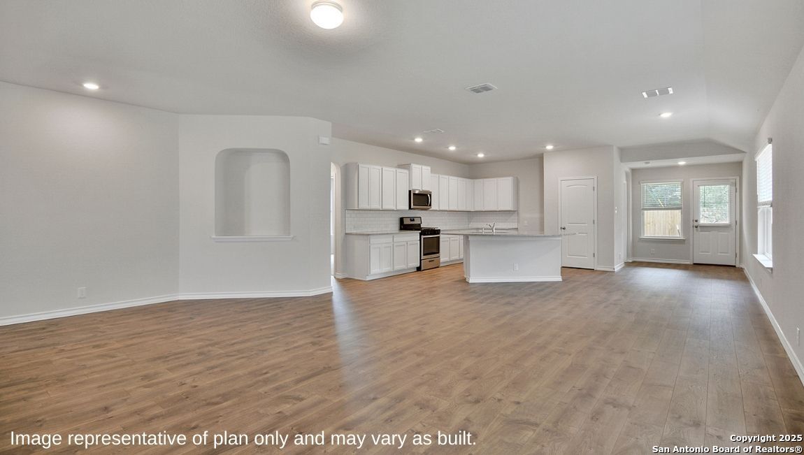 632 Sumpter Banks