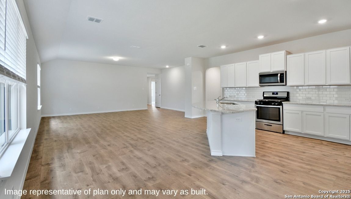 632 Sumpter Banks