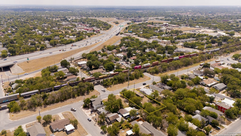 Photo of 415 Westfall, San Antonio, TX 78210 (MLS # 1895009)