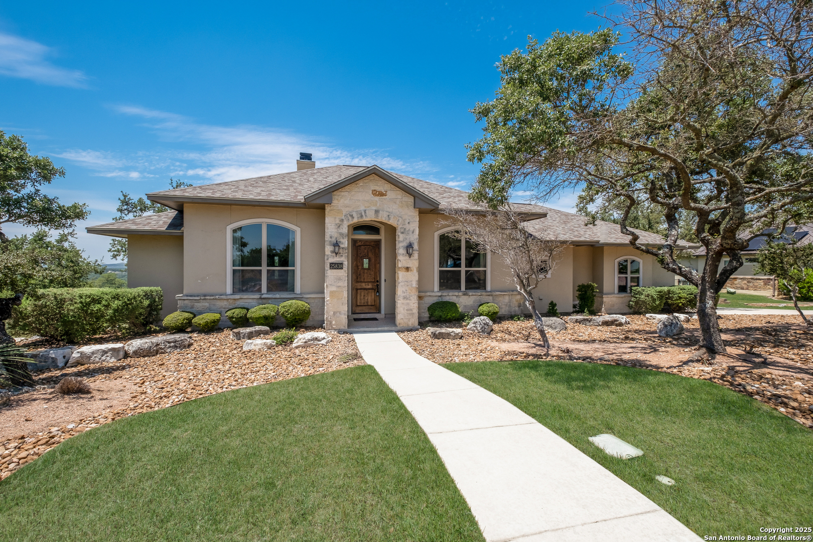 25838 Echo Mountain
