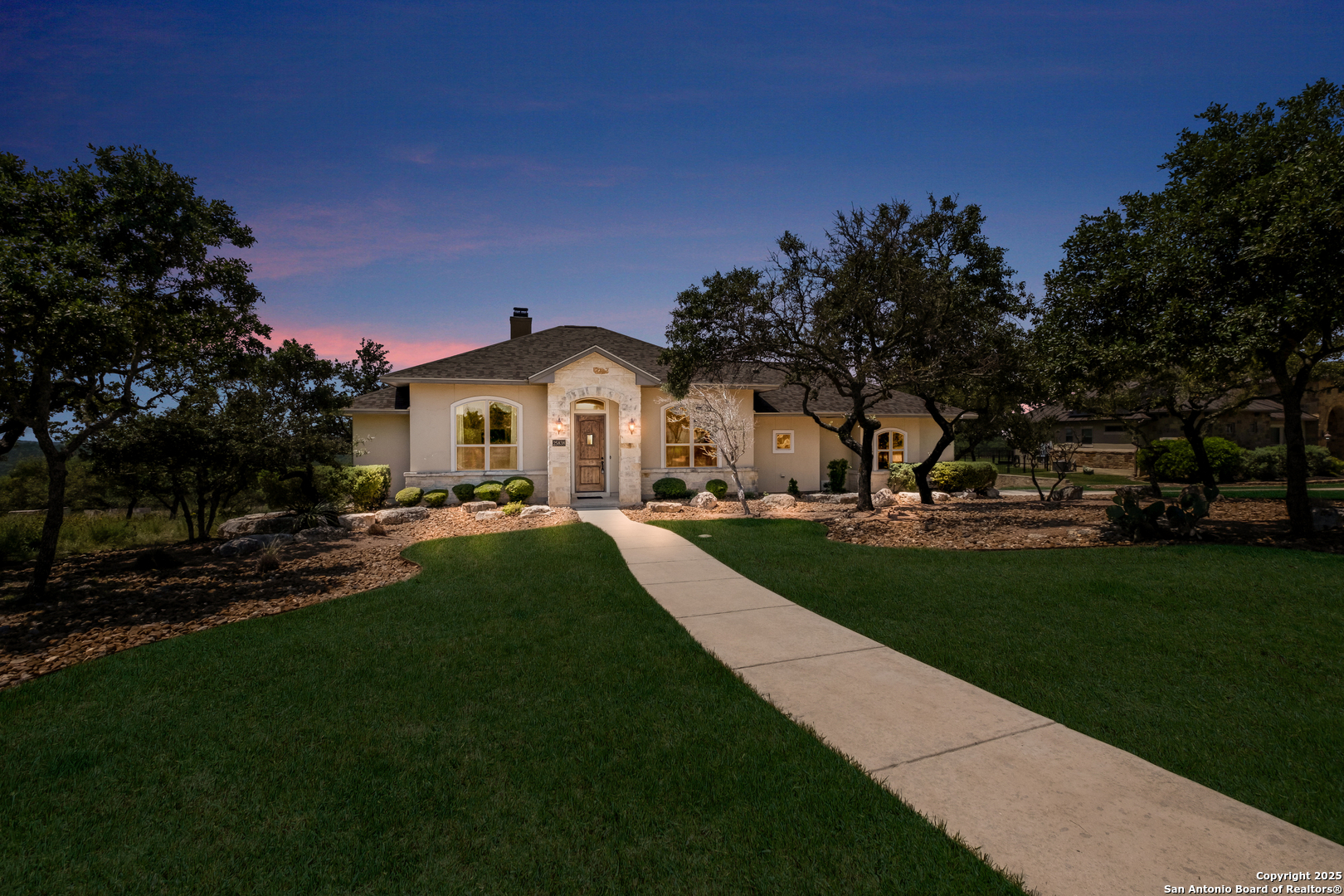 25838 Echo Mountain