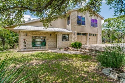 Photo of 405 Lake Side, Boerne, TX 78006 (MLS # 1952294)