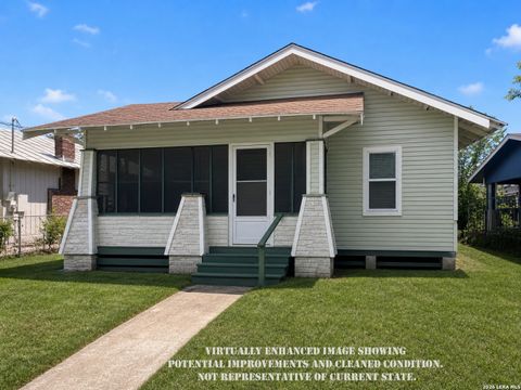 Photo of 1510 NOLAN ST, San Antonio, TX 78202 (MLS # 1963923)
