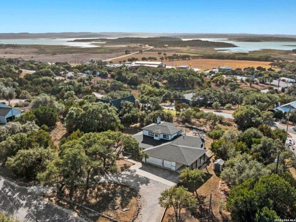 Photo of 852 Crossbow, Canyon Lake, TX 78133 (MLS # 1942860)