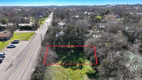 314 S PLANT AVE Boerne TX 78006