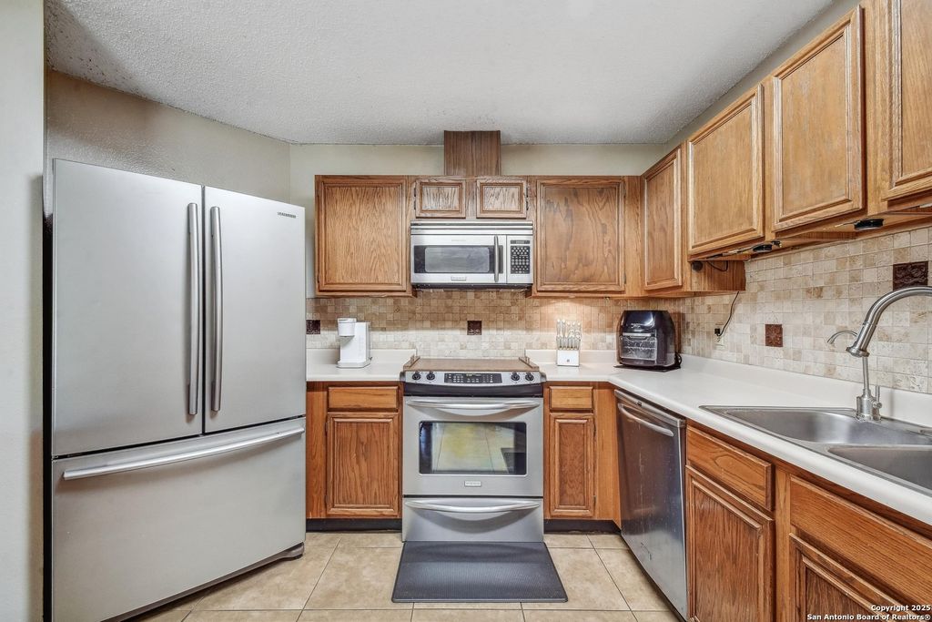 Photo of 14218 Fairwayhill, San Antonio, TX 78217 (MLS # 1938500)