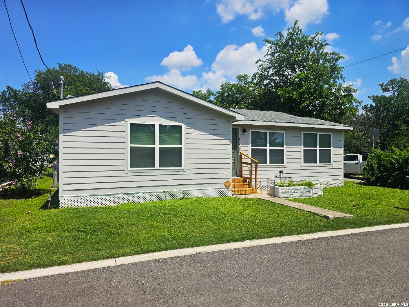 Photo 1 of 15 — 415 N Erskine, Seguin, TX 78155