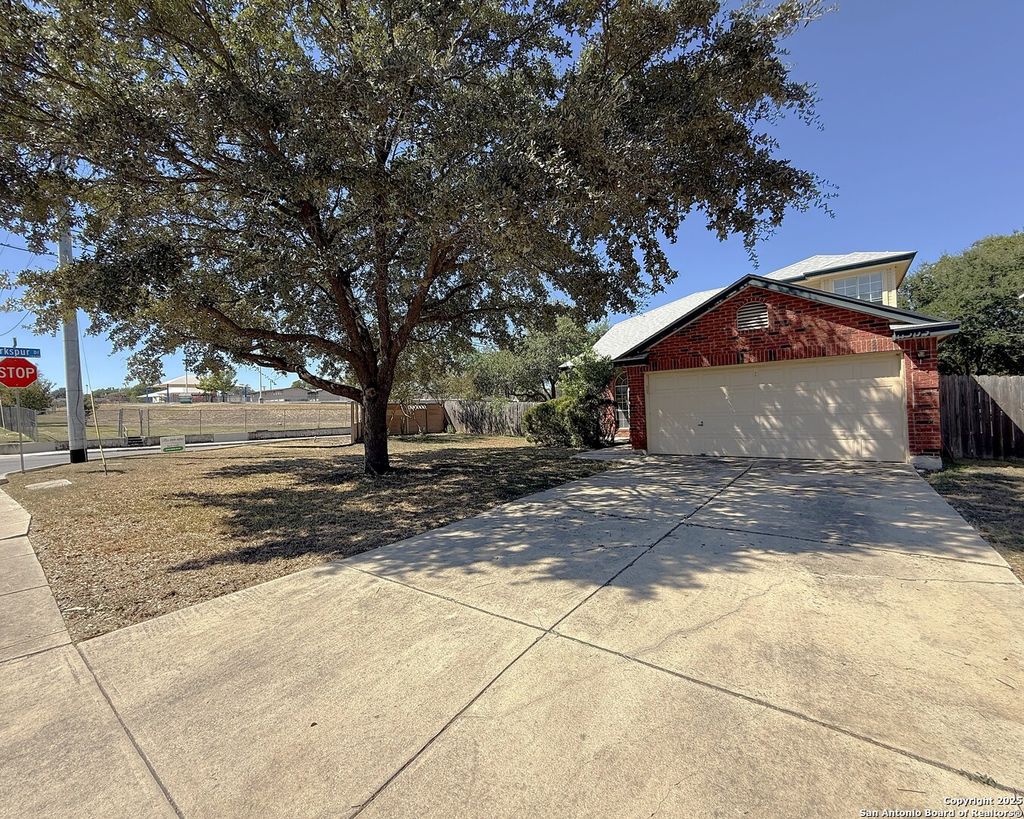 Photo of 11303 Baltic Dr, San Antonio, TX 78213 (MLS # 1914834)