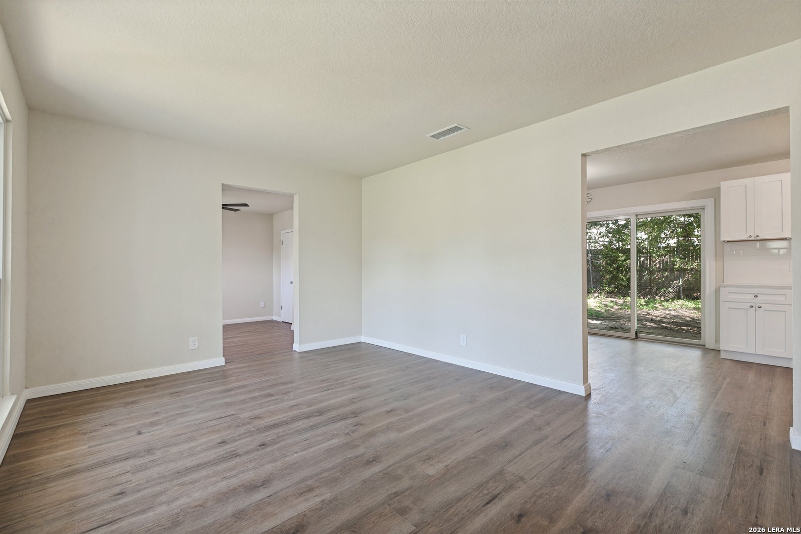 606 PALM GRV