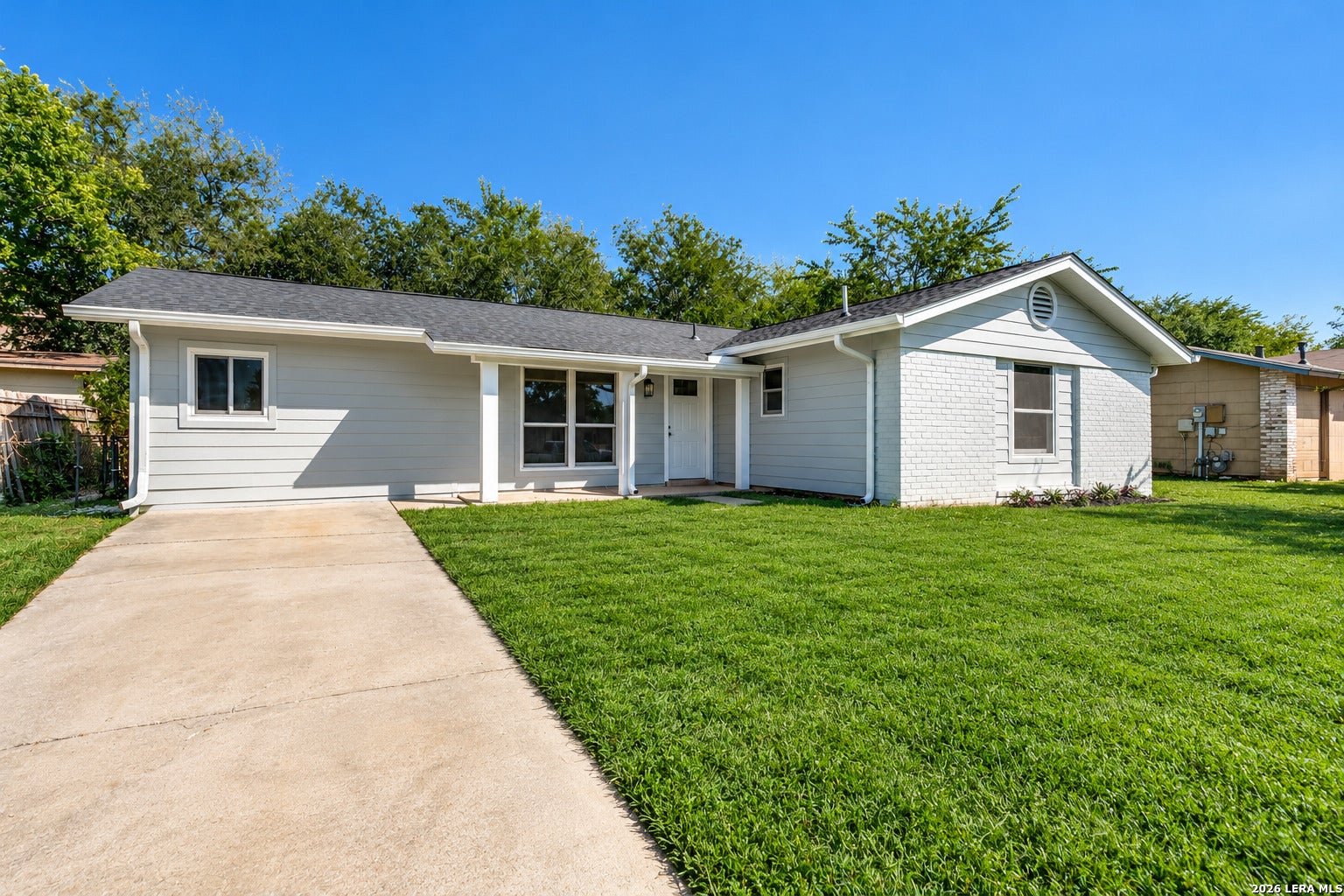 606 PALM GRV