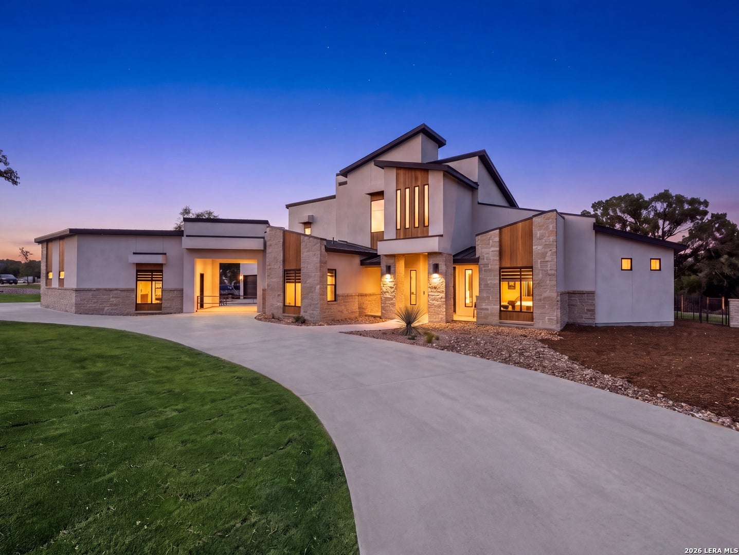 85 RANCH HTS