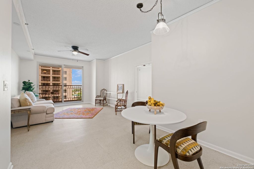 Photo of 1 Towers Park Ln 813 #813, San Antonio, TX 78209 (MLS # 1836230)