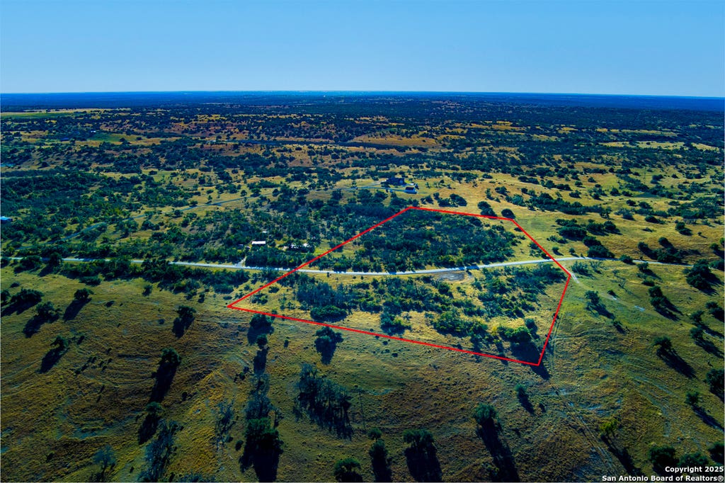 Photo of XX Doss Spring Creek Rd., Fredericksburg, TX 78624 (MLS # 1963033)