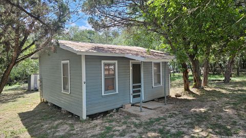 A home in Bandera